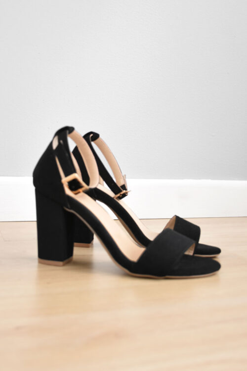 Sandalia Tacon Bajo Negro -50%