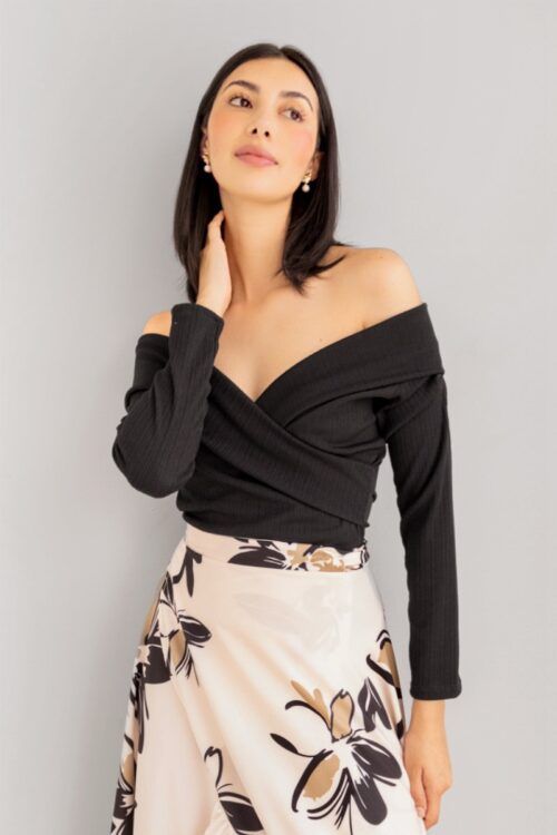 Blusa Escote Bandeja Cruzado Negro