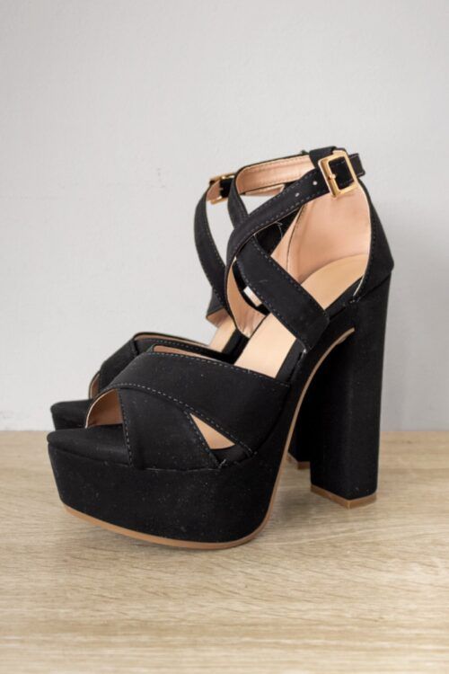 Tacones Hebilla Delgada Cruzada Negro