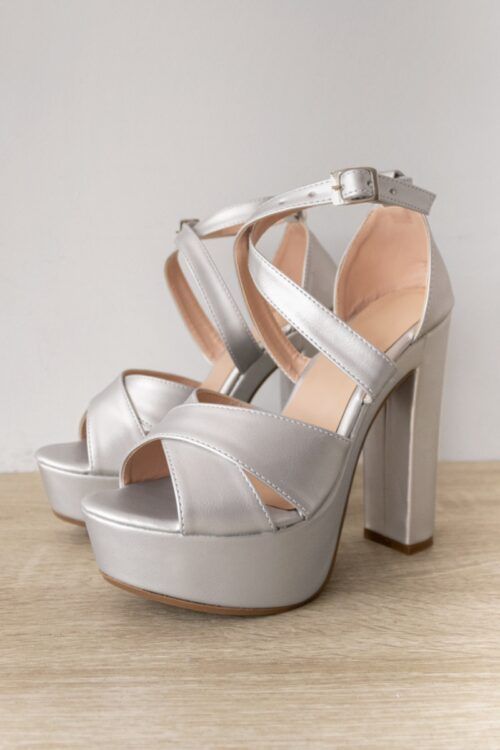 Tacones Hebilla Delgada Cruzada Plateado