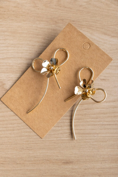 Aretes Lazo Dorado Con Flor