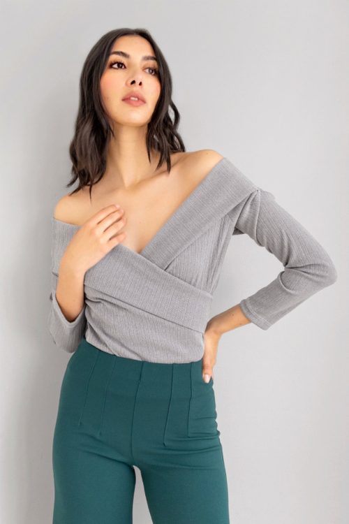 Blusa Escote Bandeja Cruzado Gris