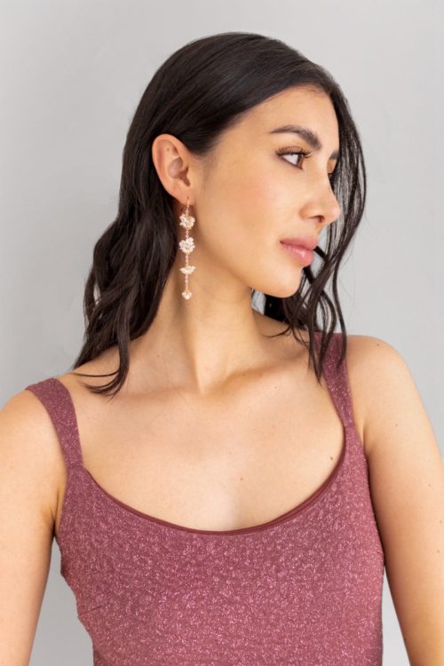 Aretes Largos Mini Flores Perlas