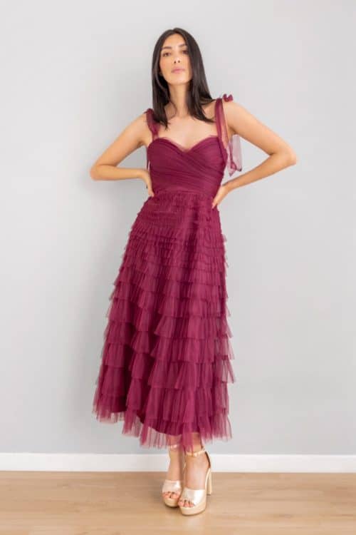 Vestido en Tul Falda Capas Vinotinto