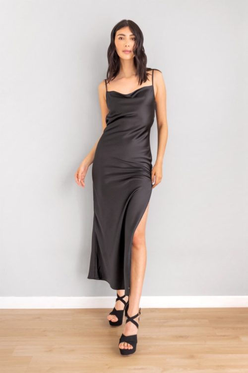 Vestido en Satin Espalda Drapeada Negro