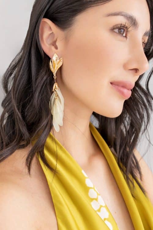Aretes Forma Plumas Marfil