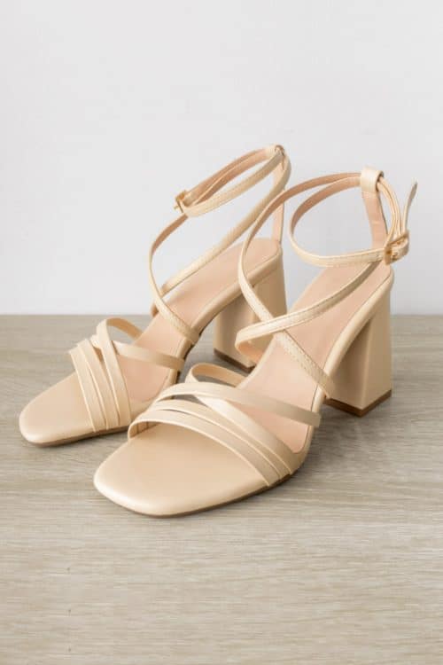 Sandalias Tacon Bajo Entrelazadas Beige