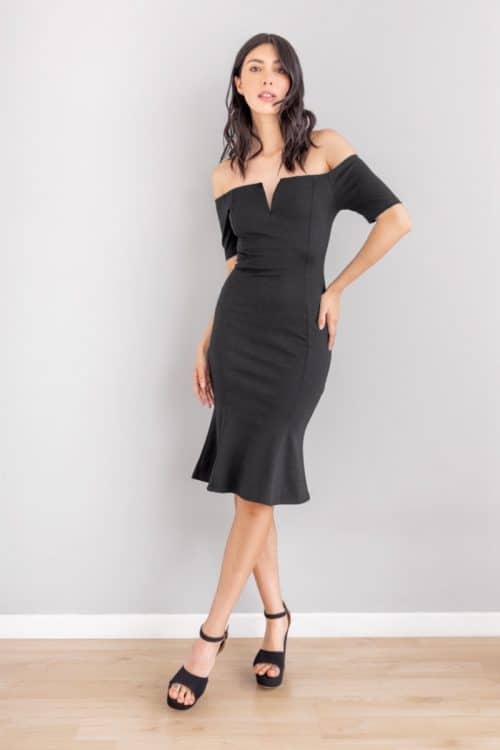 Vestido Midi Escote Bandeja Corte V Negro