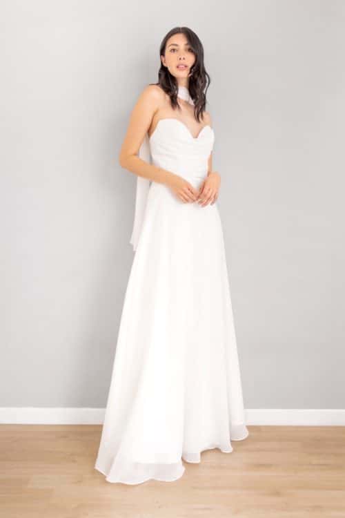 Vestido Escote Corazon Falda en Velo Blanco